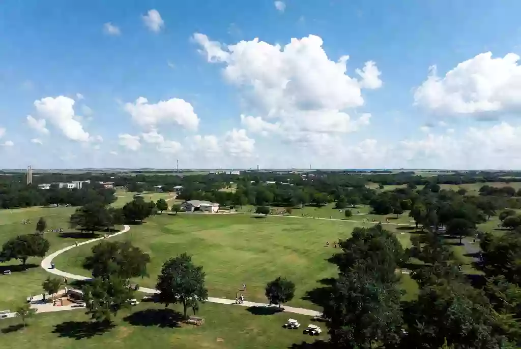 Well-maintained public park in central Oklahoma with open green space