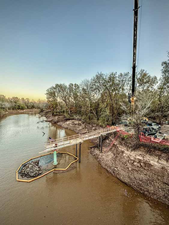 76f7eb32-a890-20c0-82ce-02764b1fd779