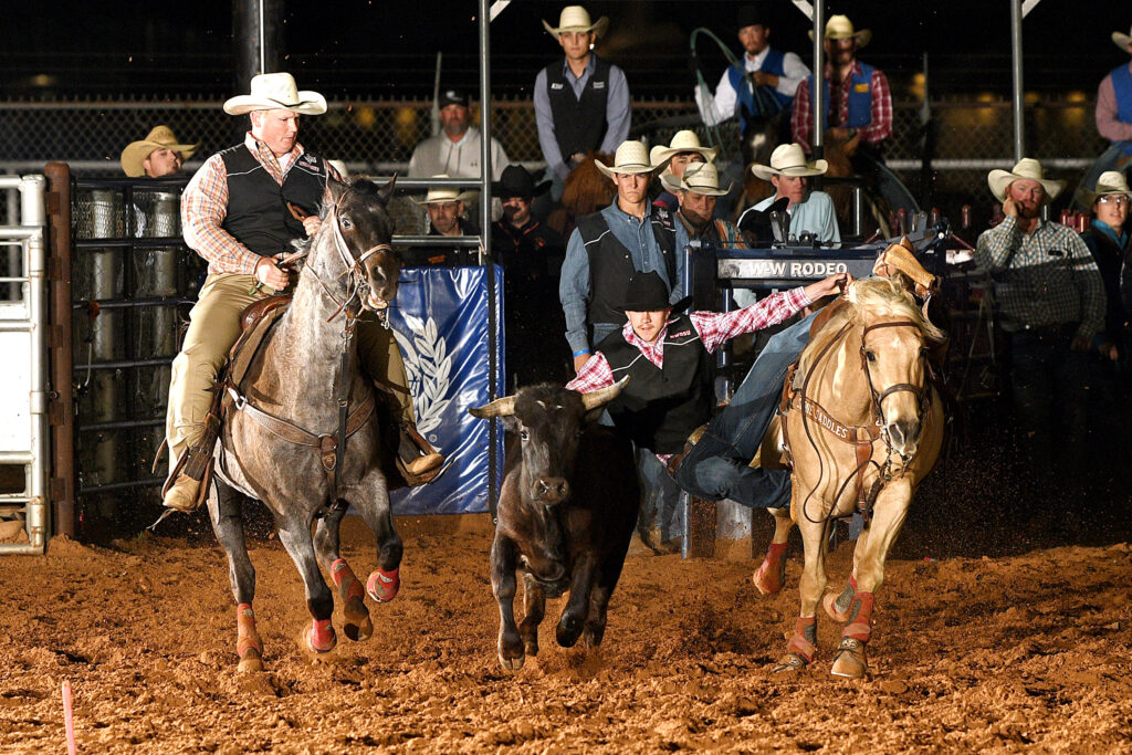 Nathan Duvall competing in Weatherford - Photo: Dale Hirschman